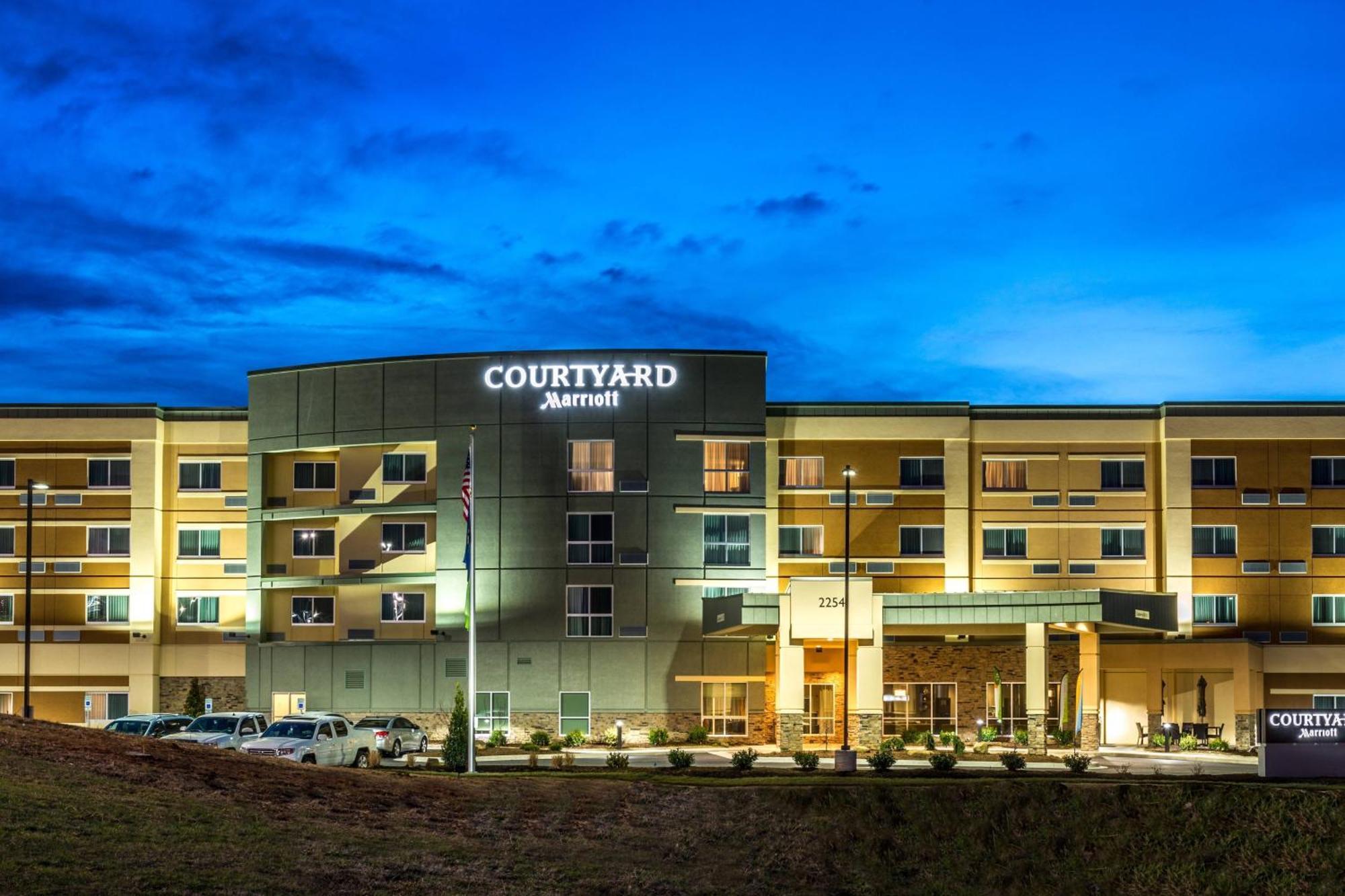 Courtyard By Marriott Somerset Esterno foto