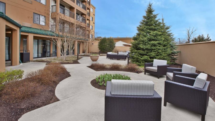 Courtyard By Marriott Somerset Esterno foto